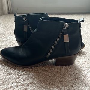 Circus by Sam Edelman blank ankle booties